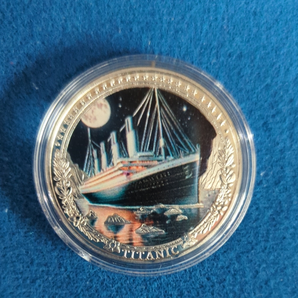 Titanic Commemorative Silver Coin